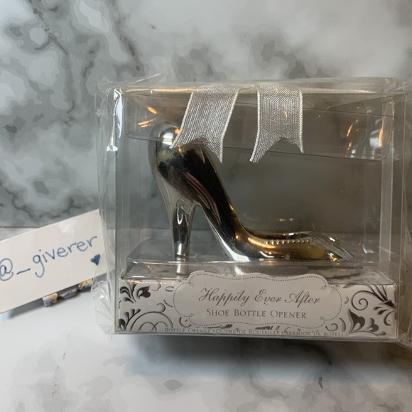 SET OF 5 Happily Ever After Shoe Bottle Opener Disney Fairy Tale Weddings - Picture 6 of 11